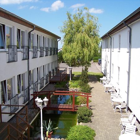 Hotel Ruegen Park Kg Gingst Exterior foto